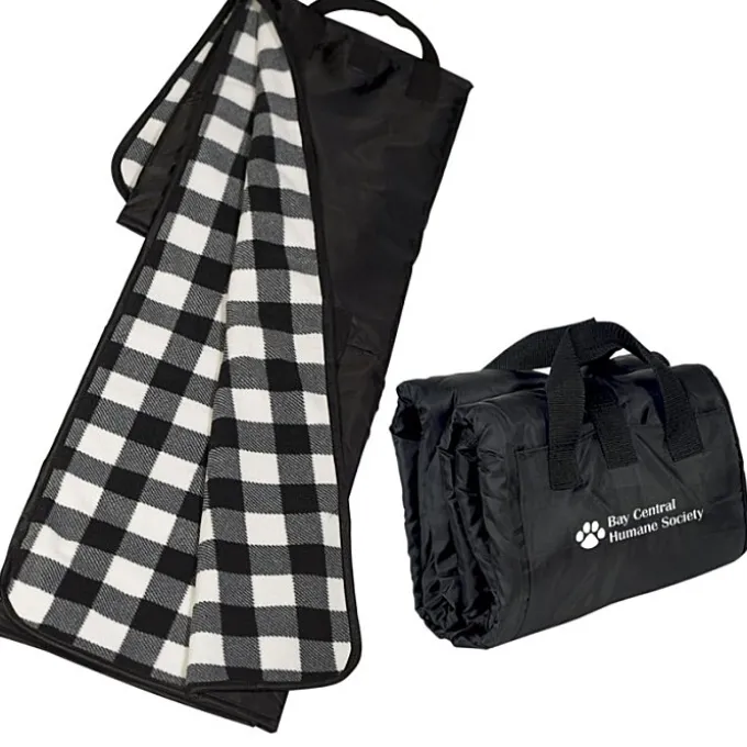 Fleece/Nylon Outdoor Blanket - 24 hr