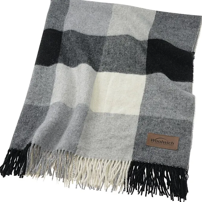 Fringe Edge Throw Blanket