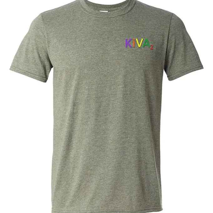 Gildan Softstyle T-Shirt - Men's - Embroidered