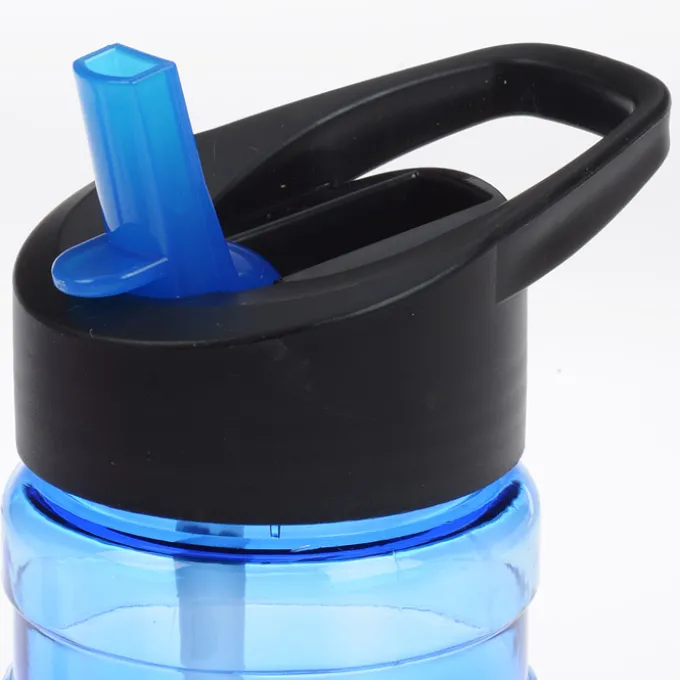 Line Up Bottle with Two-Tone Flip Straw Lid - 20 oz