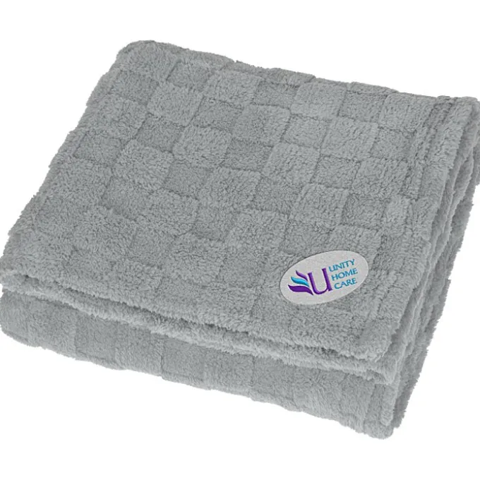 Ultra Plush Checkered Pattern Blanket