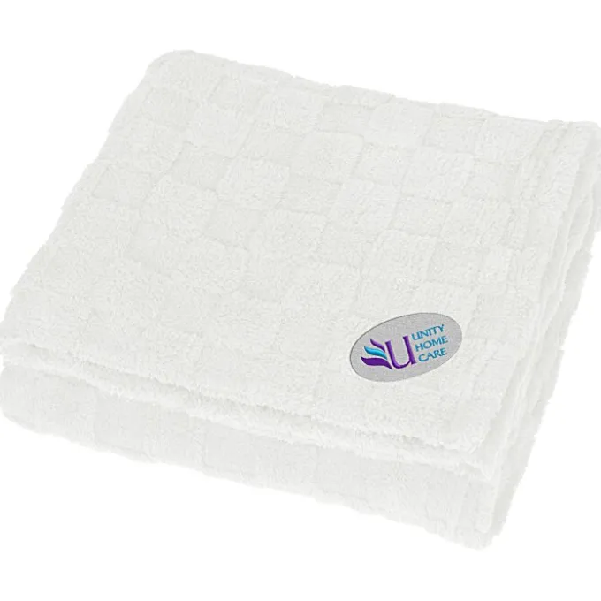 Ultra Plush Checkered Pattern Blanket