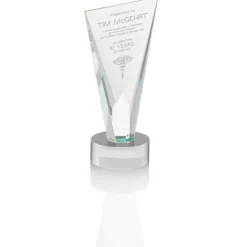 Valiant Crystal Award - 7 inches - 24 hr