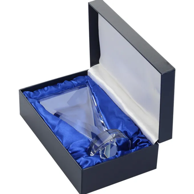 Valiant Crystal Award - 9 inches